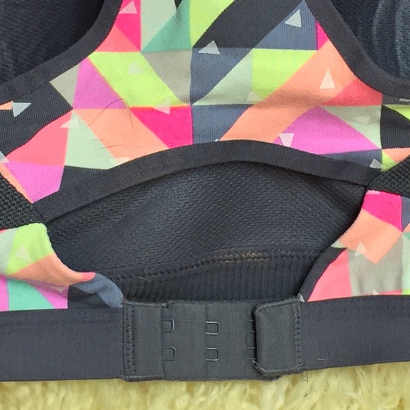 Victoria Secret X RARE Sports Bra Underwire 38DDD - Picture 5 of 8